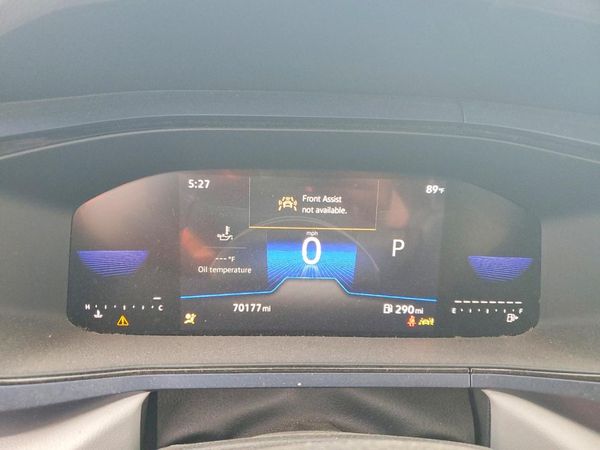 2023 VOLKSWAGEN TAOS SE w/Sunroof Pkg.