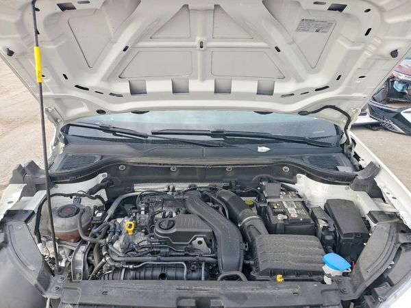 2023 VOLKSWAGEN TAOS SE w/Sunroof Pkg.
