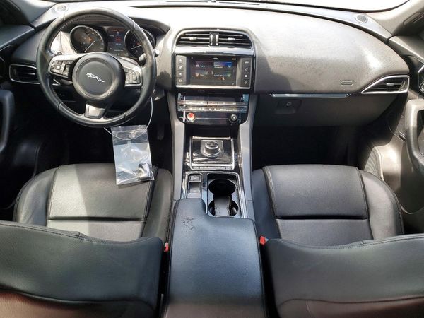 2018 JAGUAR F-PACE S