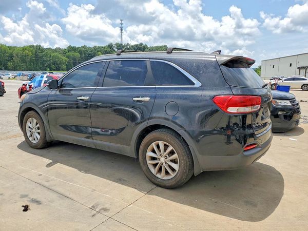 2016 KIA SORENTO L / LX