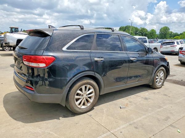 2016 KIA SORENTO L / LX