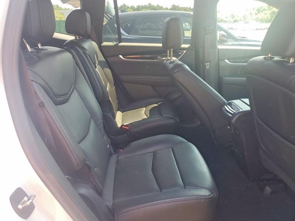 2020 CADILLAC XT6