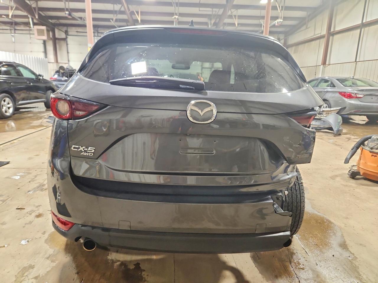 2017 MAZDA CX-5 Touring