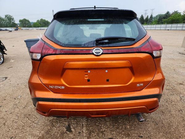 2021 NISSAN KICKS SR