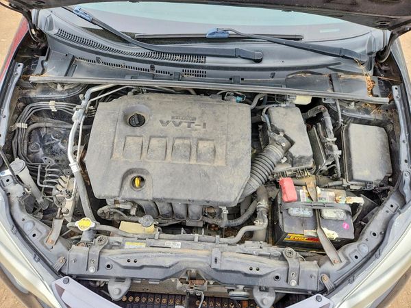 2015 TOYOTA COROLLA