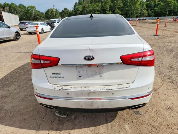 2015 KIA CADENZA
