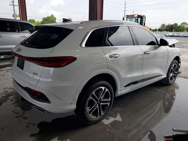 2025 AUDI Q5