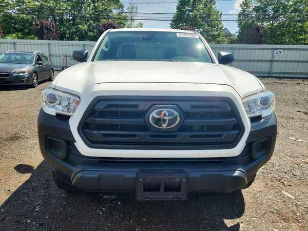 2019 TOYOTA TACOMA SR5