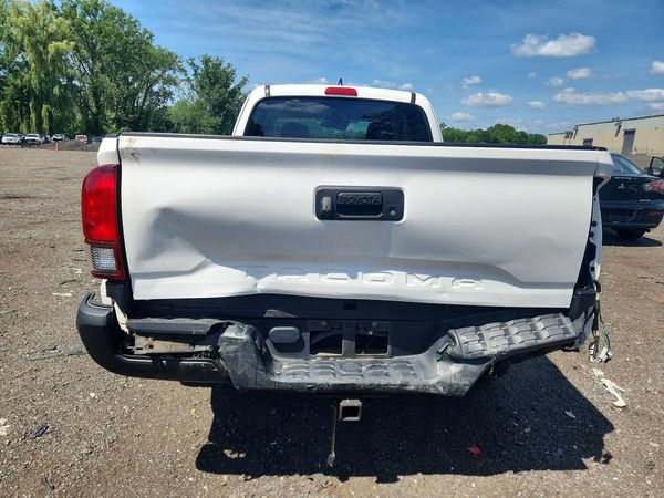 2019 TOYOTA TACOMA SR5