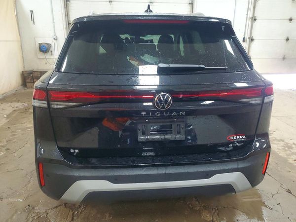 2025 VOLKSWAGEN TIGUAN 4Motion SE