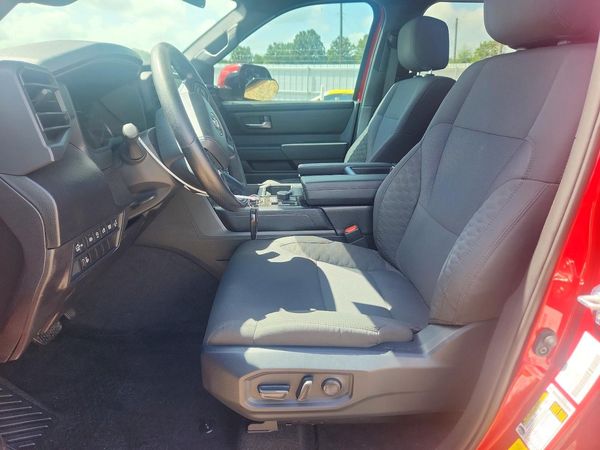 2026 TOYOTA TUNDRA SR5