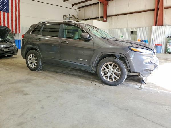 2016 JEEP CHEROKEE LATITUDE 4X4