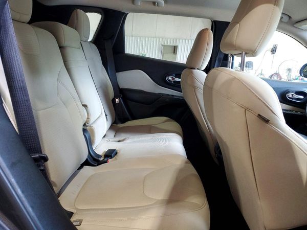 2016 JEEP CHEROKEE LATITUDE 4X4