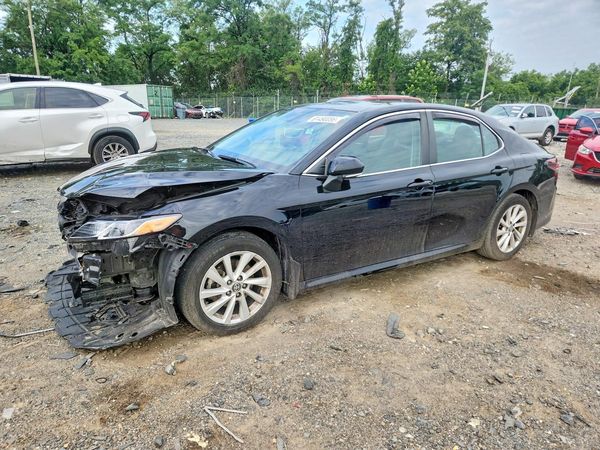 2023 TOYOTA CAMRY LE — Front 3/4