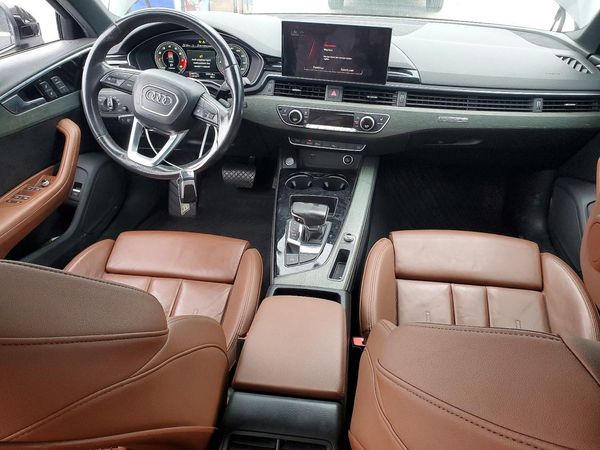 2021 AUDI A4 quattro Premium Plus