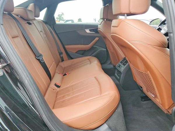 2021 AUDI A4 quattro Premium Plus