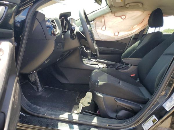 2016 MAZDA 3 SV/Base