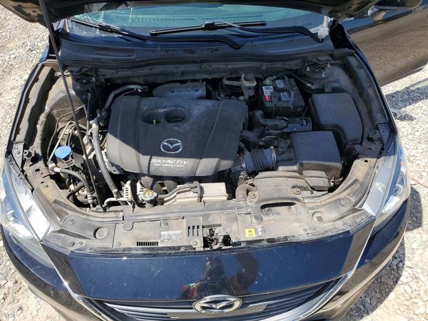 2016 MAZDA 3 SV/Base