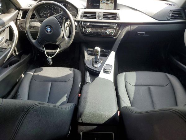 2018 BMW 320