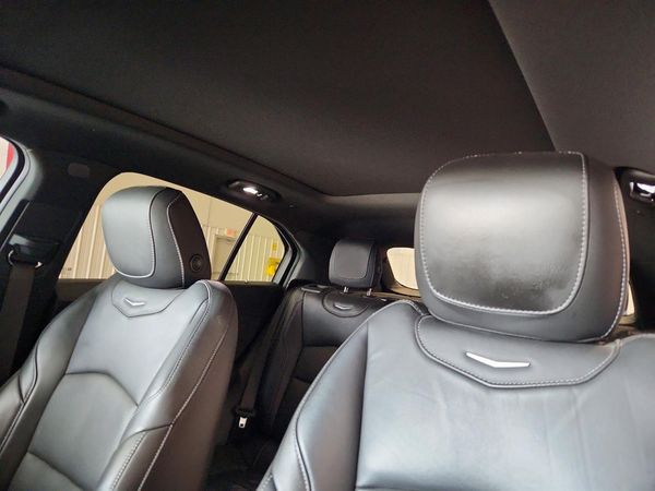 2019 CADILLAC XT4 Premium Luxury