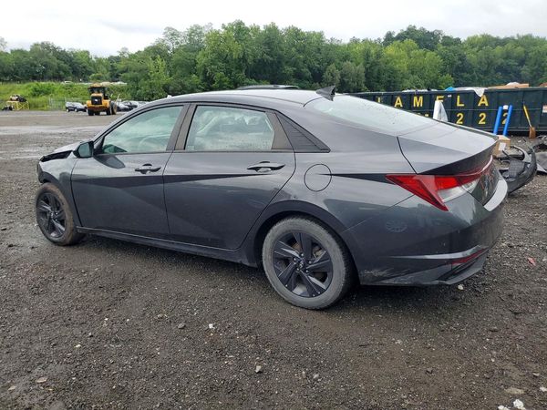 2022 HYUNDAI ELANTRA SEL