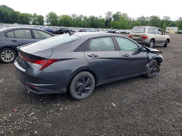 2022 HYUNDAI ELANTRA SEL