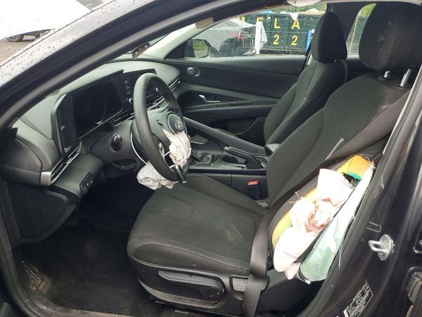 2022 HYUNDAI ELANTRA SEL