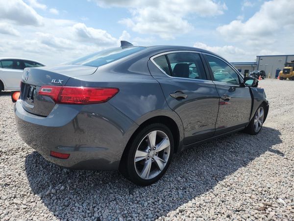2013 ACURA ILX 20 PREMIUM