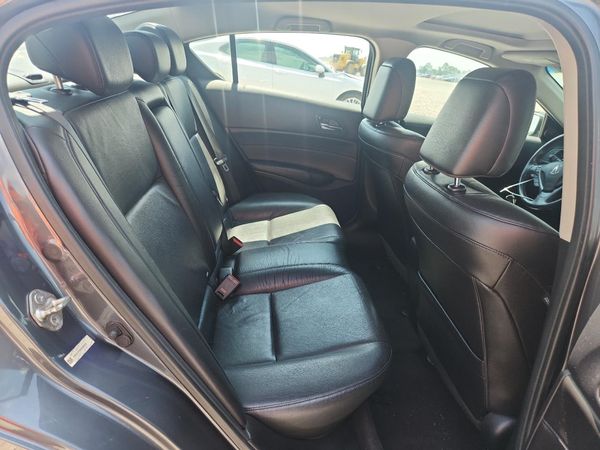 2013 ACURA ILX 20 PREMIUM