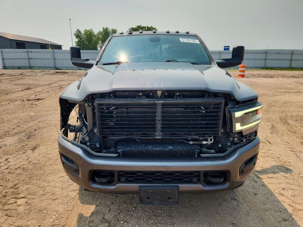 2021 RAM 3500 Laramie