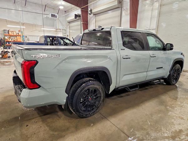 2025 TOYOTA TUNDRA
