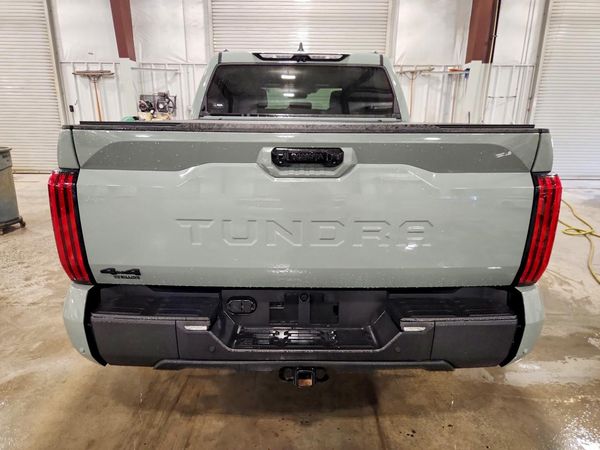 2025 TOYOTA TUNDRA