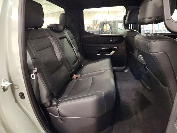 2025 TOYOTA TUNDRA