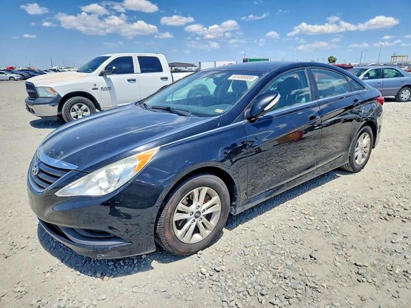 2014 HYUNDAI SONATA GLS/ GLS Popular — Front 3/4