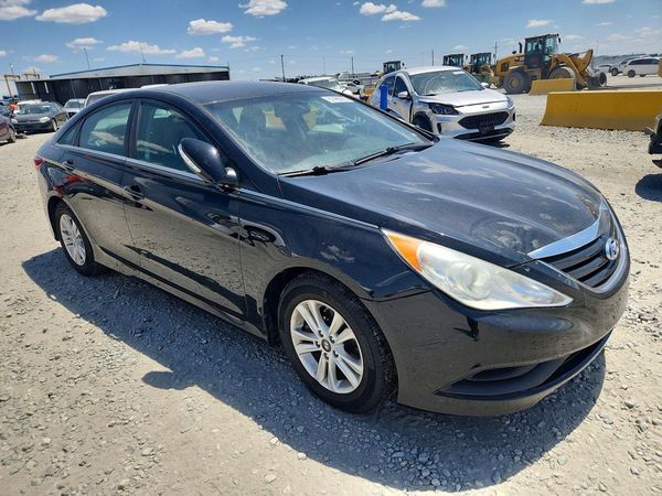 2014 HYUNDAI SONATA GLS/ GLS Popular — Passenger 3/4