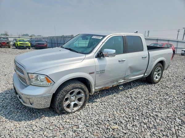 2015 RAM 1500 LARAMIE CREW CAB 4X4