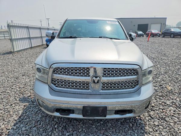 2015 RAM 1500 LARAMIE CREW CAB 4X4