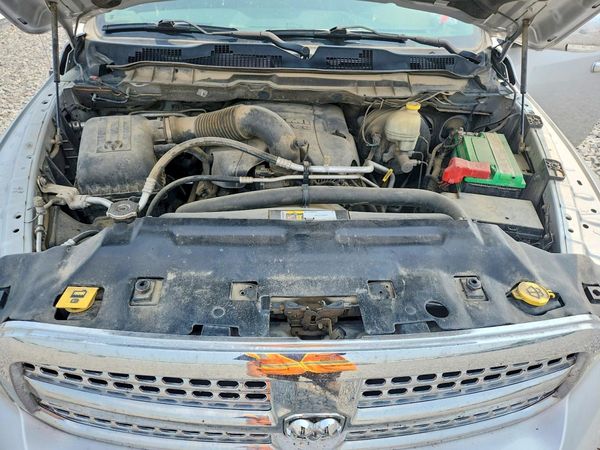 2015 RAM 1500 LARAMIE CREW CAB 4X4