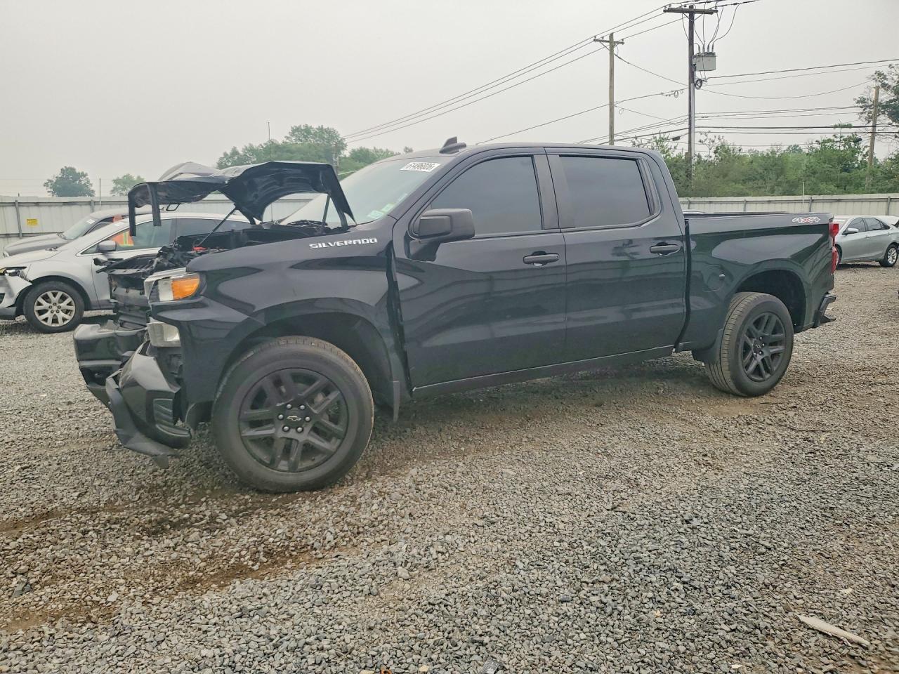 2022 CHEVROLET SILVERADO Custom — Front 3/4