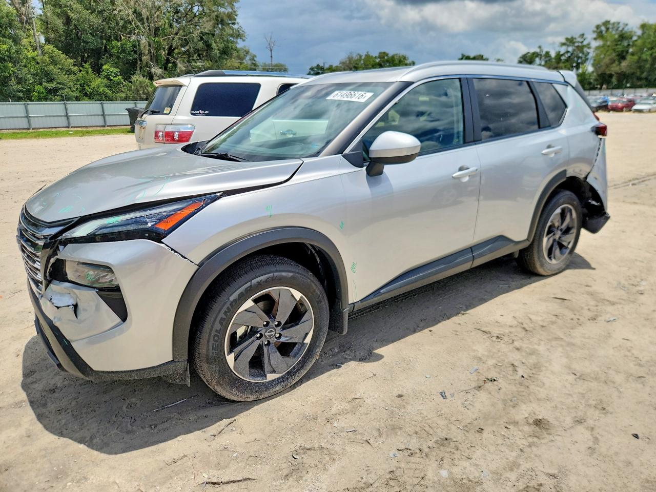2025 NISSAN ROGUE SV — Front 3/4