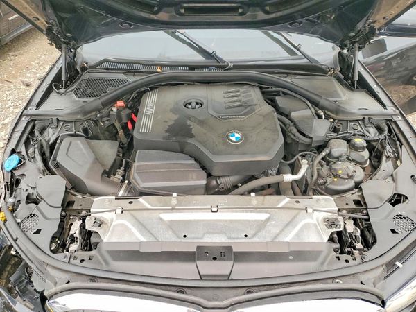 2020 BMW 3 SERIES NA — Engine bay