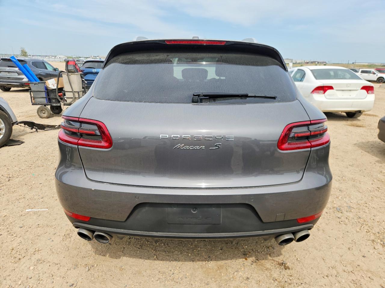 2015 PORSCHE MACAN