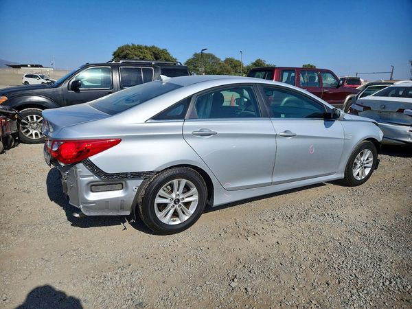 2014 HYUNDAI SONATA