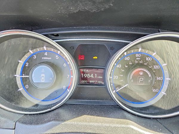 2014 HYUNDAI SONATA