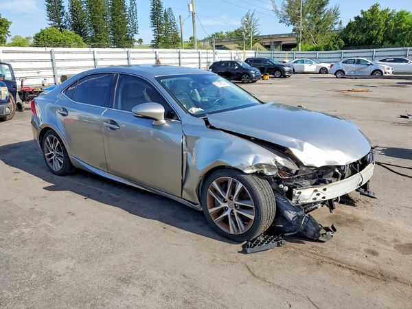 2018 LEXUS IS 300