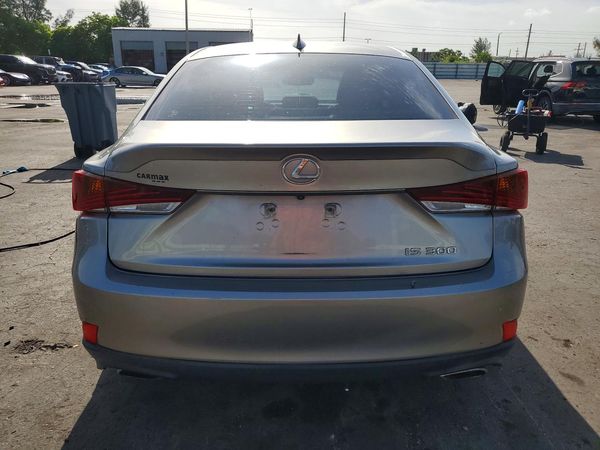2018 LEXUS IS 300