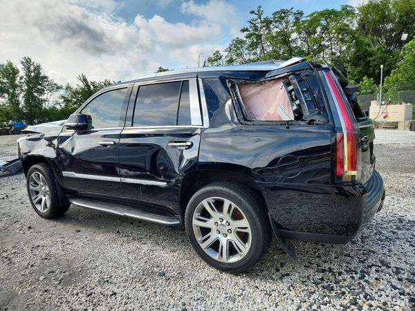 2017 CADILLAC ESCALADE