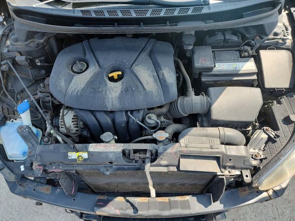 2013 HYUNDAI ELANTRA