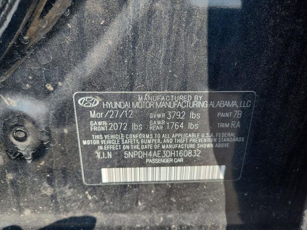 2013 HYUNDAI ELANTRA