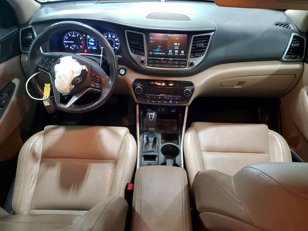 2016 HYUNDAI TUCSON